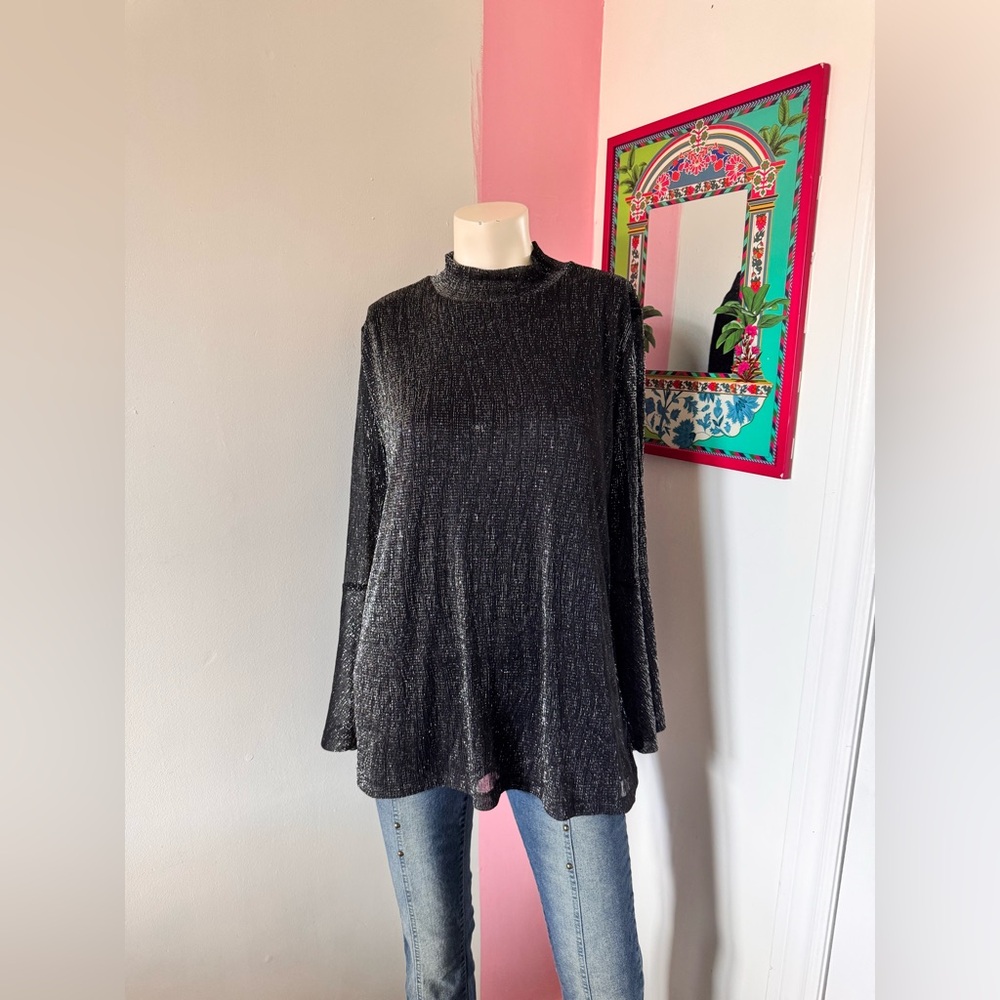 Elegant Sparkly Black Women's Top